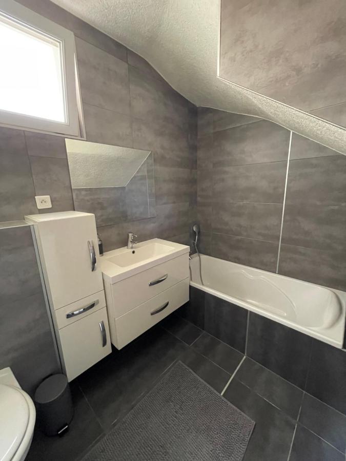 ויטנהיים Appartement Bes,, Chaleureux Et Confortable Avec Entree Independante מראה חיצוני תמונה